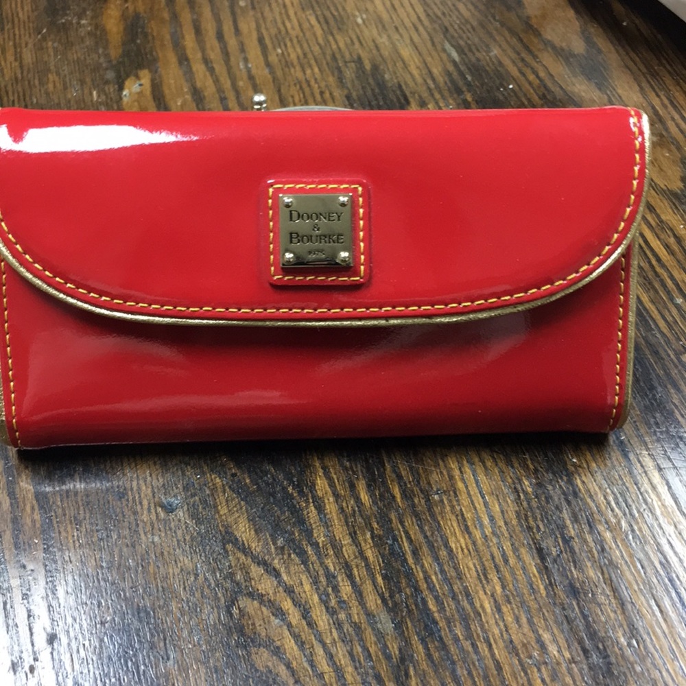 DB red wallet